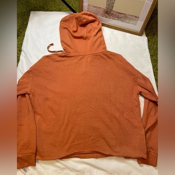 NWT Colsie size small orange light weight hoodie - Picture 3 of 4